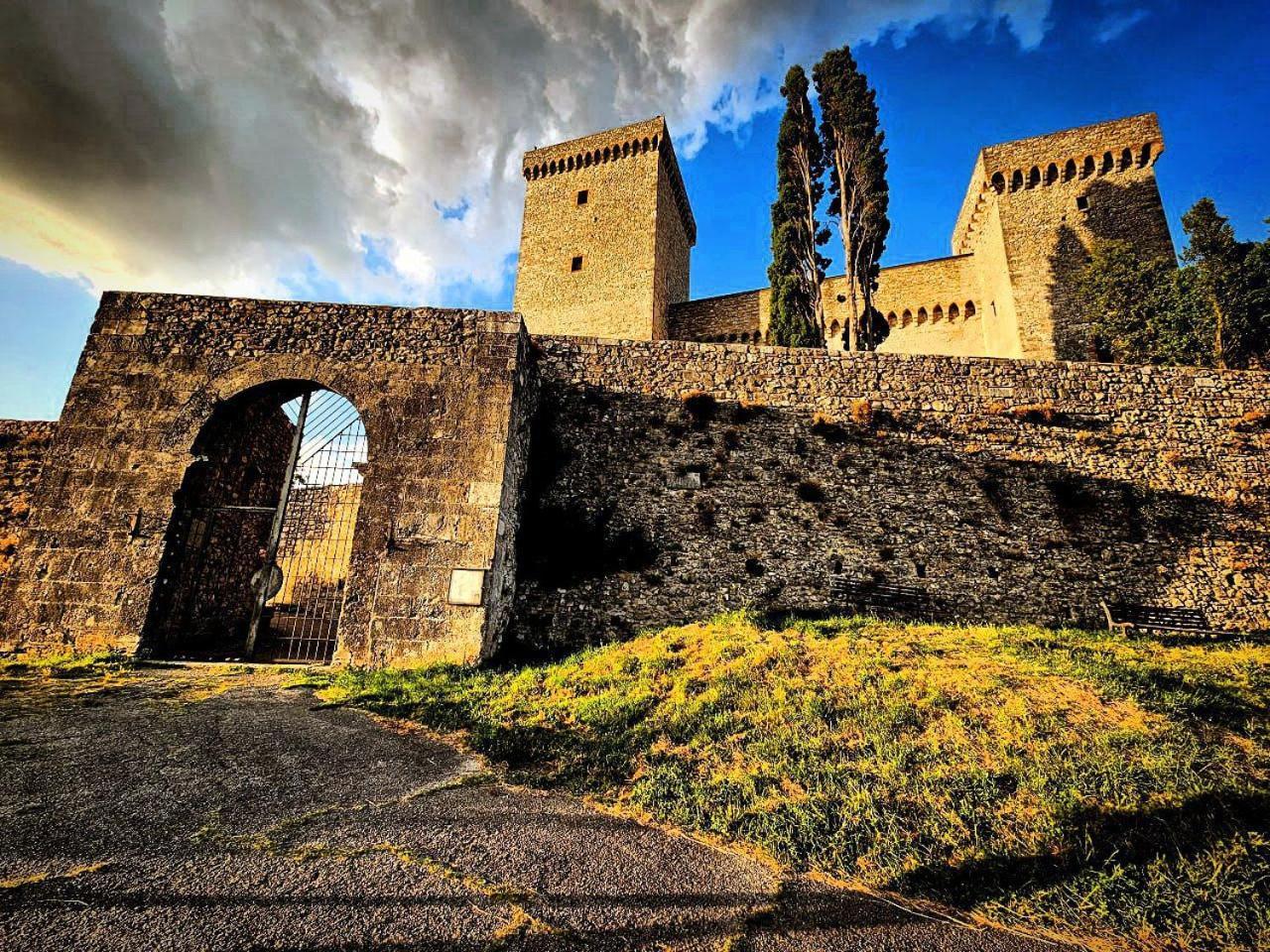 Narnia E La Rocca Di Albornoz Bed and Breakfast Buitenkant foto